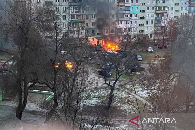 Ratusan orang dilaporkan tewas di gedung teater Mariupol