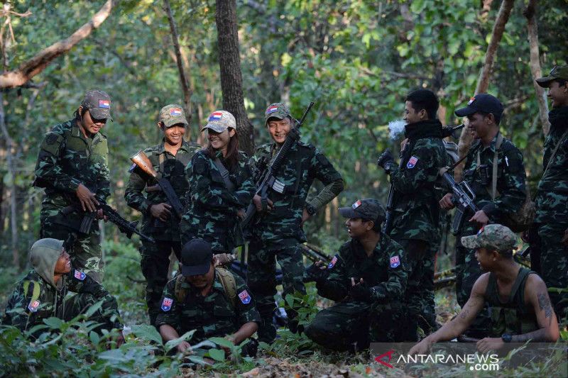 Lawan junta, pemerintah bayangan Myanmar desak Barat sediakan senjata