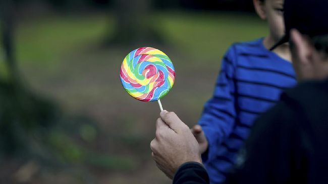 Sementara itu, pengacara Bahar bin Smith membantah kliennya mengenal tersangka penculikan.