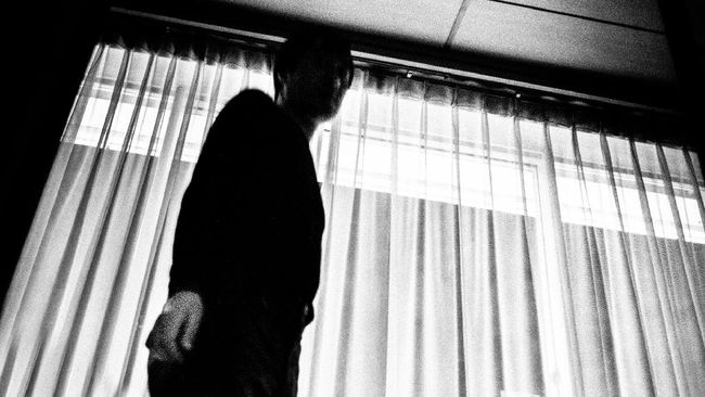 Seorang perwira Ditresnarkoba Polda Metro Jaya dilaporkan ke Divpropam Polri atas dugaan kriminalisasi terhadap mertua dan adik ipar dalam kasus curat.