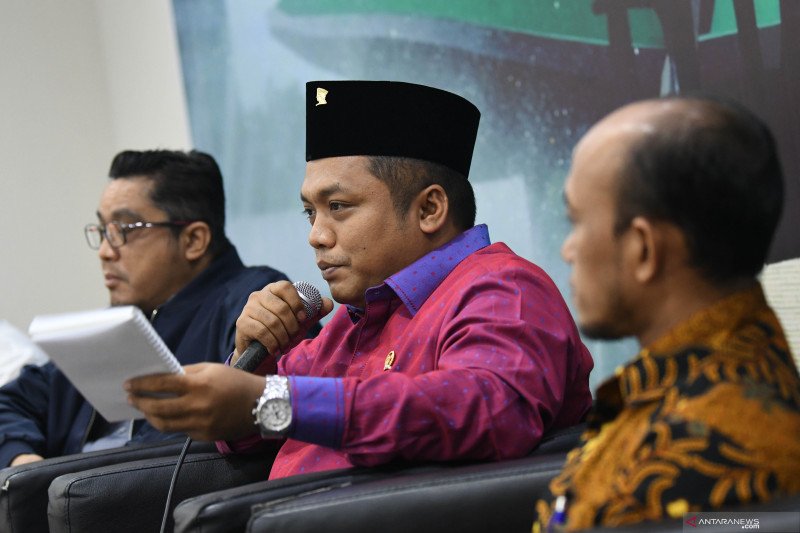 Anggota DPR minta pemerintah investigasi wabah PMK