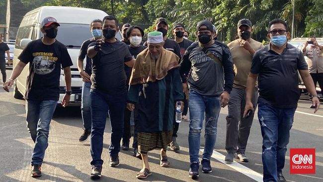 BNPT meminta agar para pengikut Khilafatul Muslimin bertobat setelah penangkapan pimpinan ormas tersebut, Abdul Qadir Hasan Baraja.