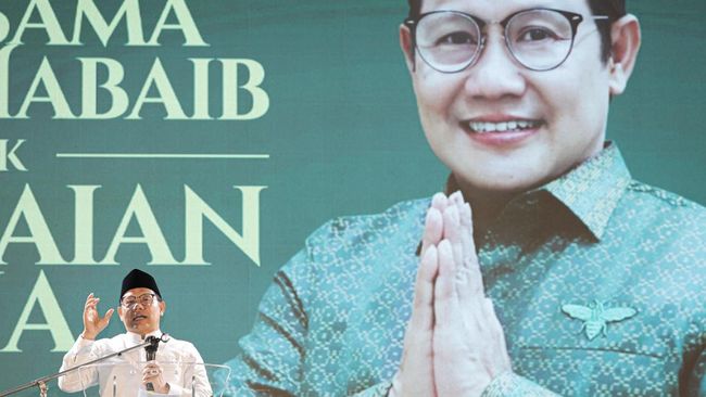 Ketua Umum Partai Kebangkitan Bangsa (PKB) Muhaimin Iskandar Yenny Wahid tak ikut campur dalam mengatur urusan internal PKB.