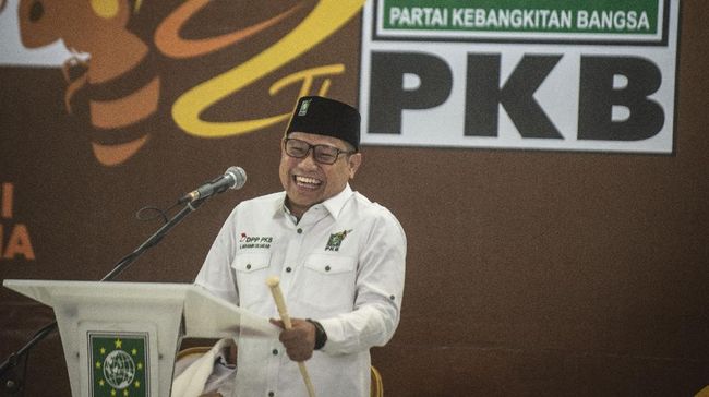 Ketua Umum PKB Muhaimin Iskandar berziarah ke makam Presiden keempat RI Abdurrahman Wahid alias Gus Dur di Jombang, Jawa Timur.