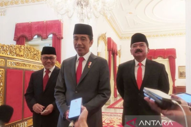 Kemarin, Presiden lantik dua menteri dan isu politik identitas