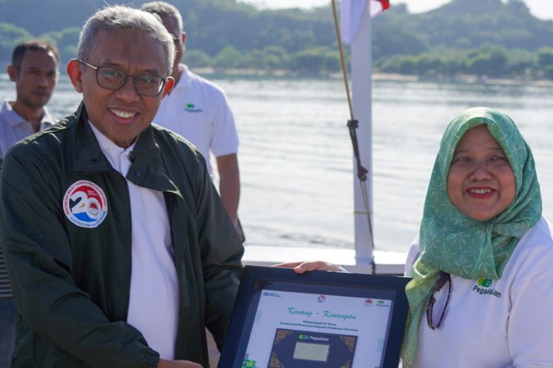 Peringati 2 dekade gerakan APU PPT, Pegadaian dan PPATK gelar transplantasi terumbu karang