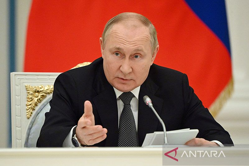 Putin santuni keluarga dari tentara Rusia yang tewas di Ukraina