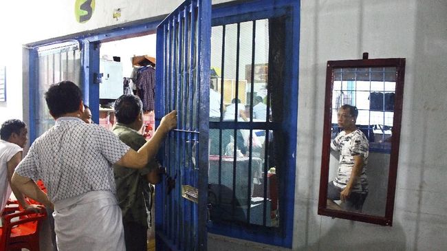 Kalapas Makassar mengatakan pada acara pemberian remisi HUT Proklamasi tahun ini ada delapan napi yang langsung bebas.