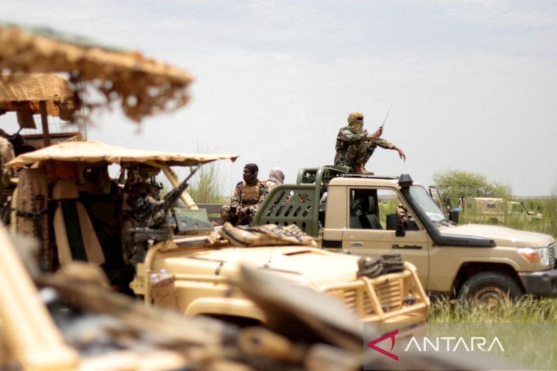 Serangan kelompok garis keras di Mali tewaskan 42 tentara