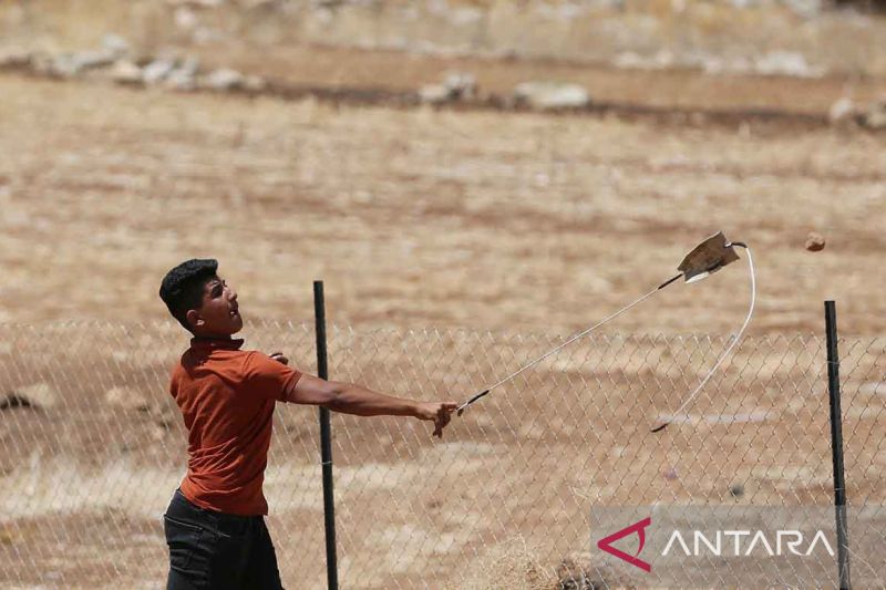 Pasukan Israel bunuh warga Palestina, lukai 16 orang