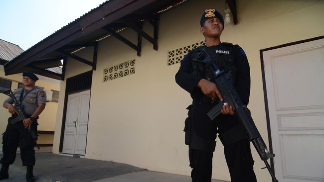 Kapolri Jenderal Listyo Sigit Prabowo mengingatkan bahwa fenomena lone wolf menjadi salah satu alternatif para teroris yang mesti diwaspadai.