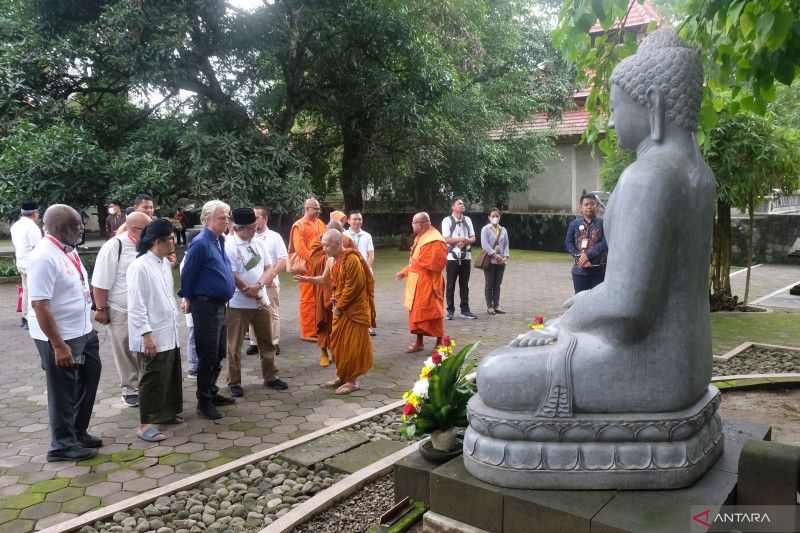 R20 dan momentum jadikan agama sebagai pilar perdamaian dunia