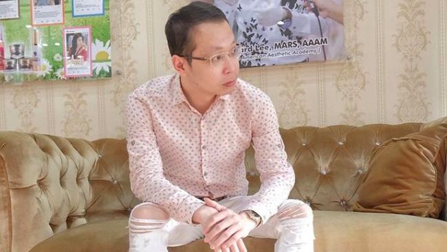 Menurut Richard, penjemputan paksa dan cara penangkapan terhadap dirinya seperti teroris, dia pun membandingkannya dengan perlakuan polisi ke Ferdy Sambo.