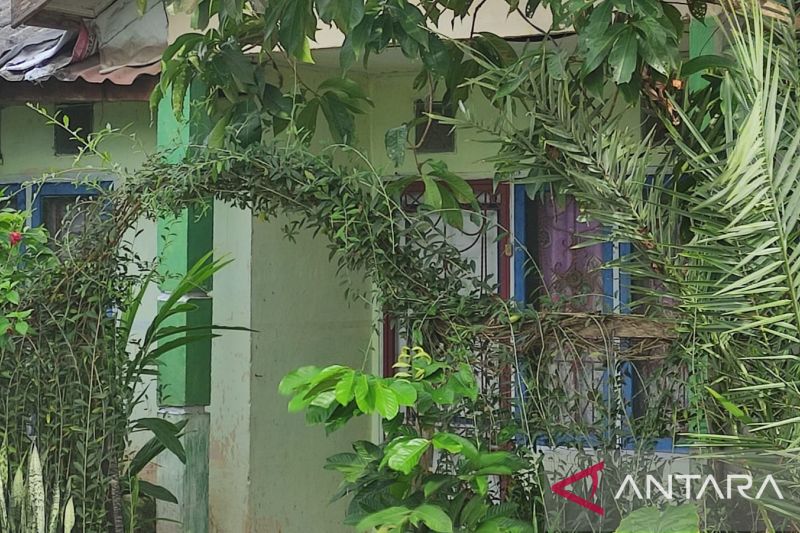 Densus 88 sita busur panah dari rumah terduga teroris JI di Palembang
