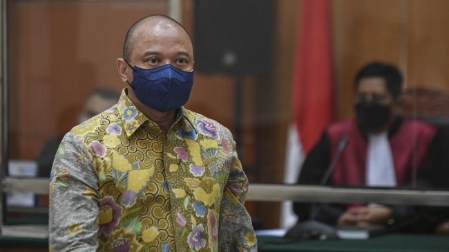 Teddy dalam duplik memamerkan sejumlah prestasi, tapi juga menyindir pihak yang punya prestasi lewat operasi penuh rekayasa.