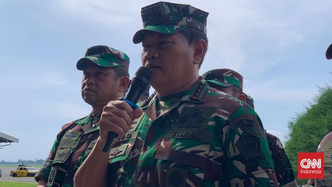 Evakuasi jenazah Pratu Miftahul Arifin, prajurit TNI yang gugur saat kontak senjata dengan KKB diperkirakan baru rampung Rabu (19/4).