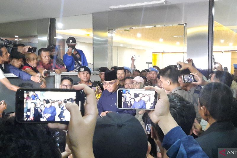 Penyidik belum tetapkan Panji Gumilang tersangka usai diperiksa 9 jam