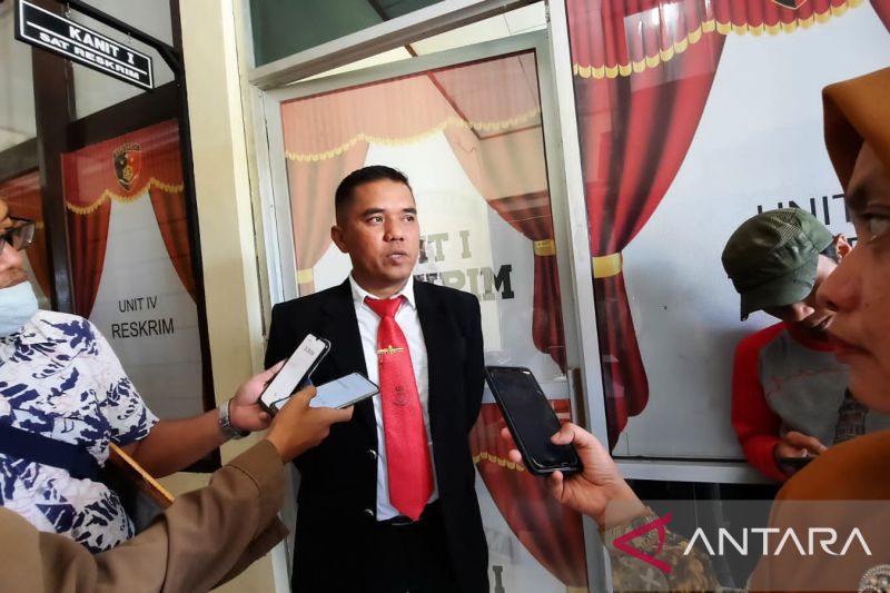 Polisi tangkap pemilik bom ikan di Pariaman