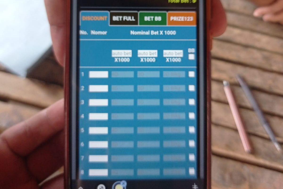 Menyoal iklan juni online di platform medsos