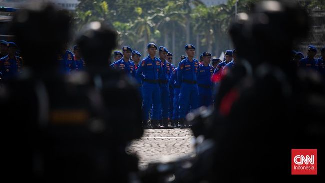 Wakapolri Komjen Agus Andrianto memerintahkan seluruh jajaran untuk mengedepankan deteksi dini demi mencegah terjadinya aksi teror sekecil apapun.
