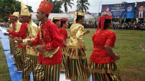 10 Tarian Sulawesi Tengah, Gambarkan Keunikan yang Berbeda