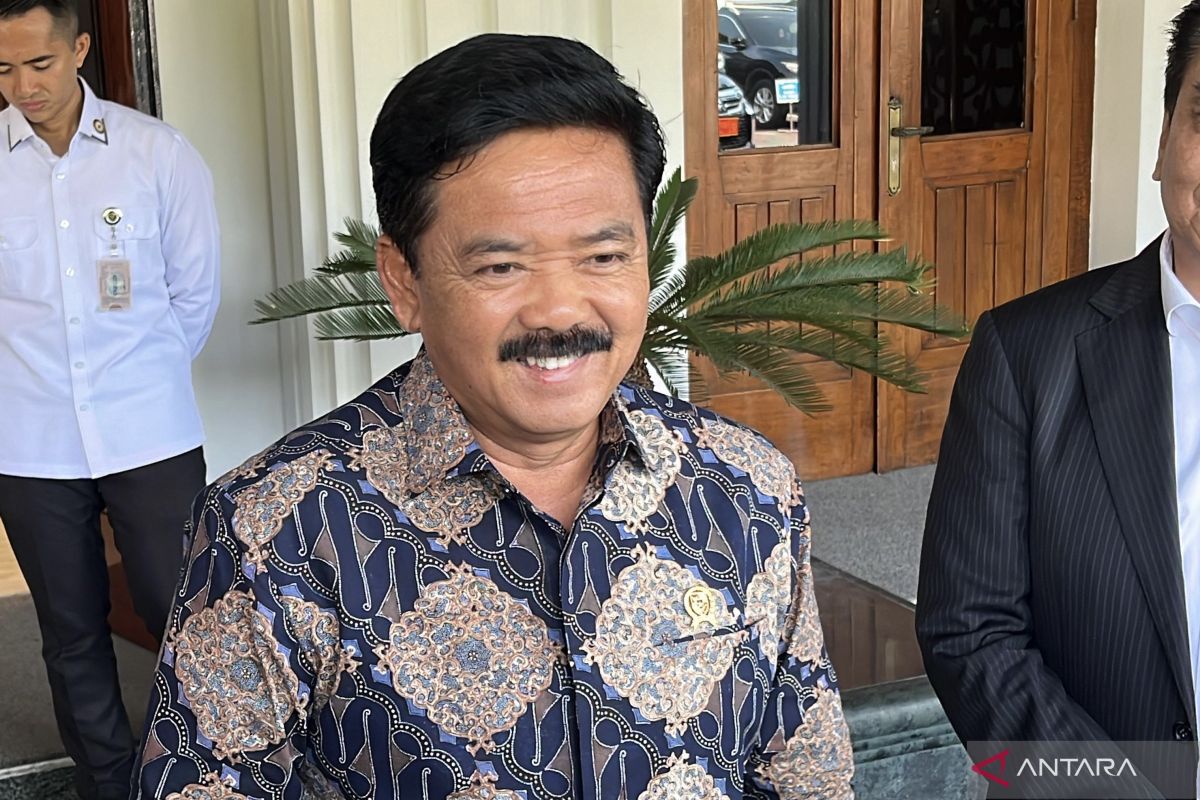 Hadi Tjahjanto respons kabar penguntitan Densus 88 ke Jampidsus