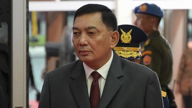 Letnan (purn) Jenderal TNI Sjafrie Sjamsoeddin, teman dekat Prabowo sebelumnya menjabat sebagai Asisten Khusus Menteri Pertahanan Bidang Manajemen Pertahanan.