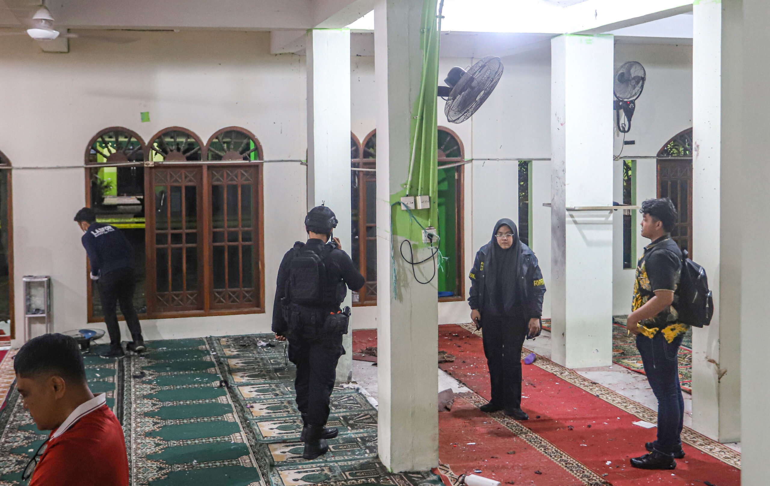 Panduan Merakit Bom Bertebaran di Dunia Maya