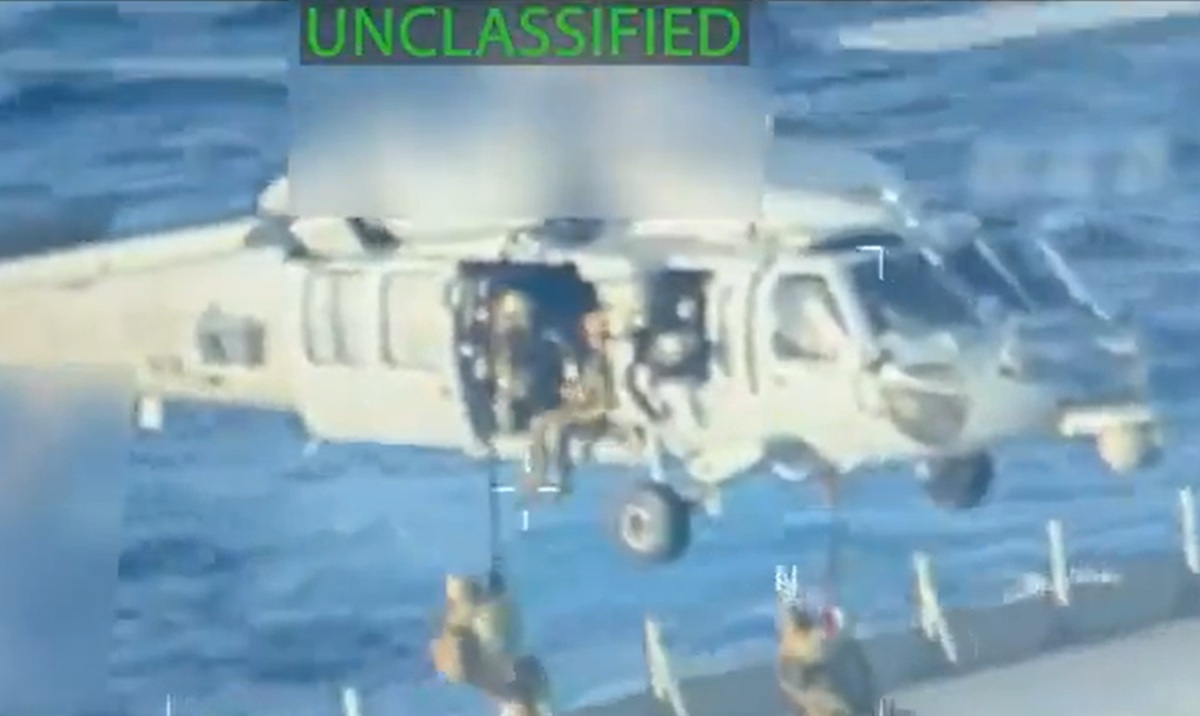 Kapal Tanker Minyak Venezuela yang Disita Dibawa ke Pelabuhan di AS