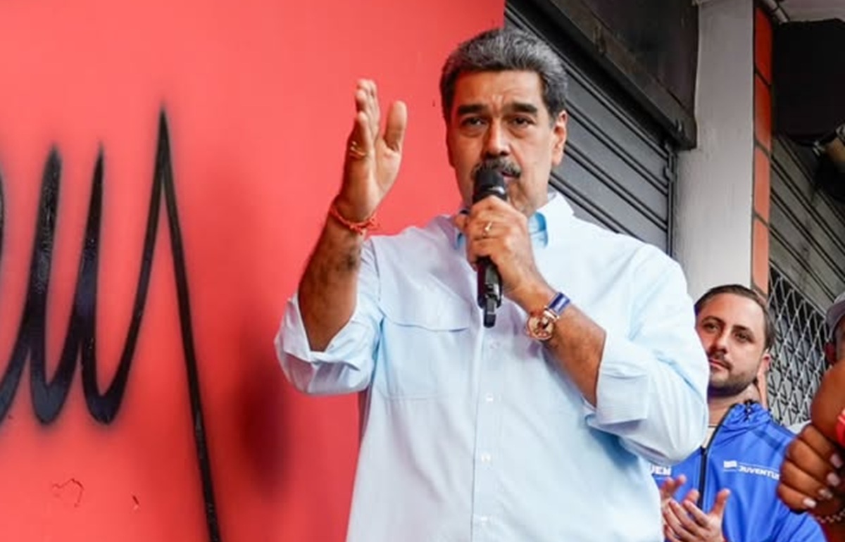 Maduro Tolak “Perdamaian Budak” di Tenagh Tekanan Militer AS.