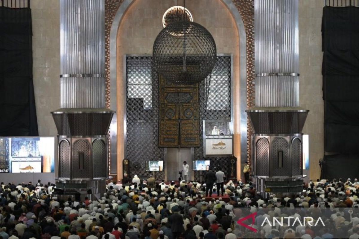 Sekjen Liga Muslim Dunia serukan persatuan umat di Masjid Istiqlal