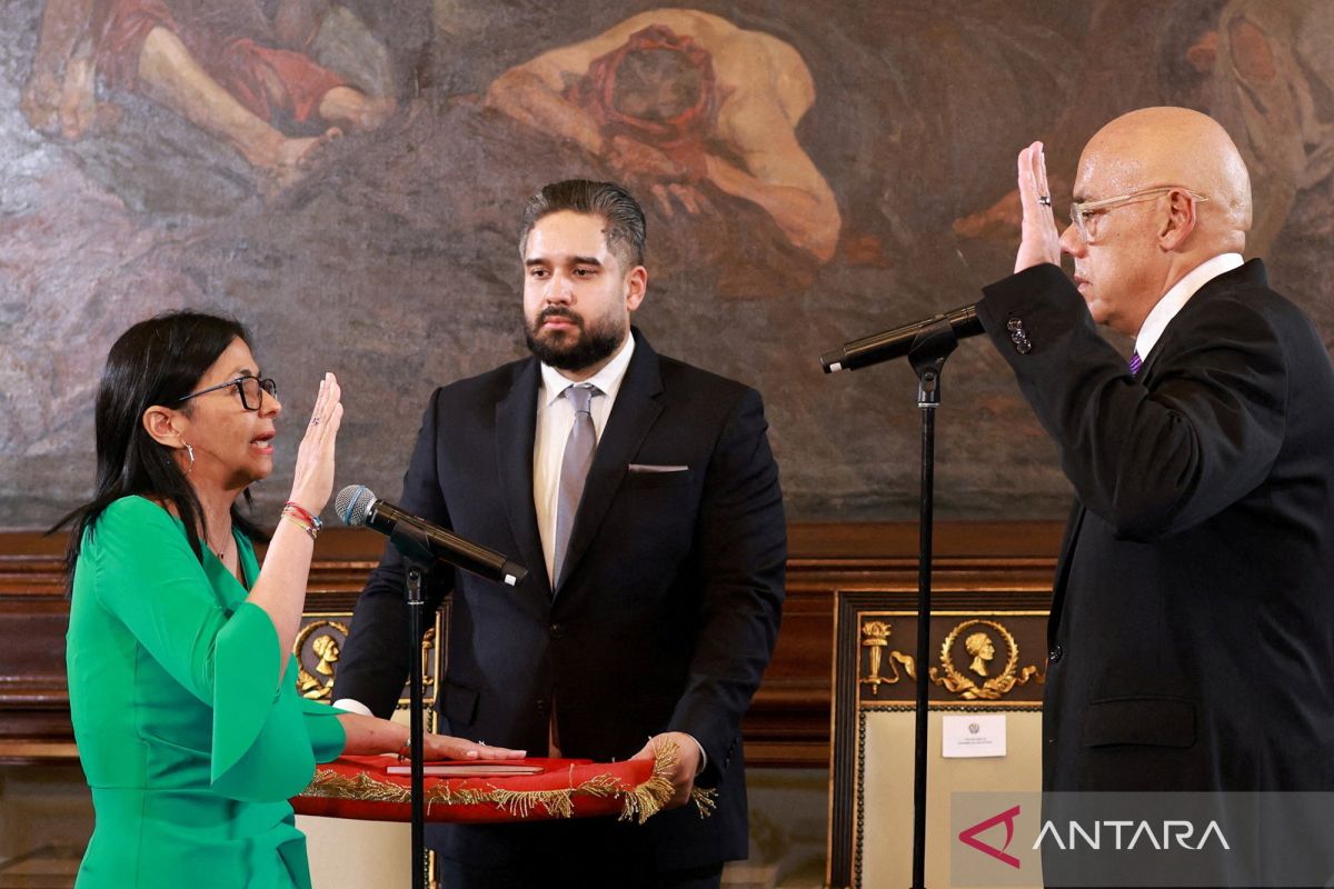 Dukung presiden sementara, China hormati kedaulatan Venezuela