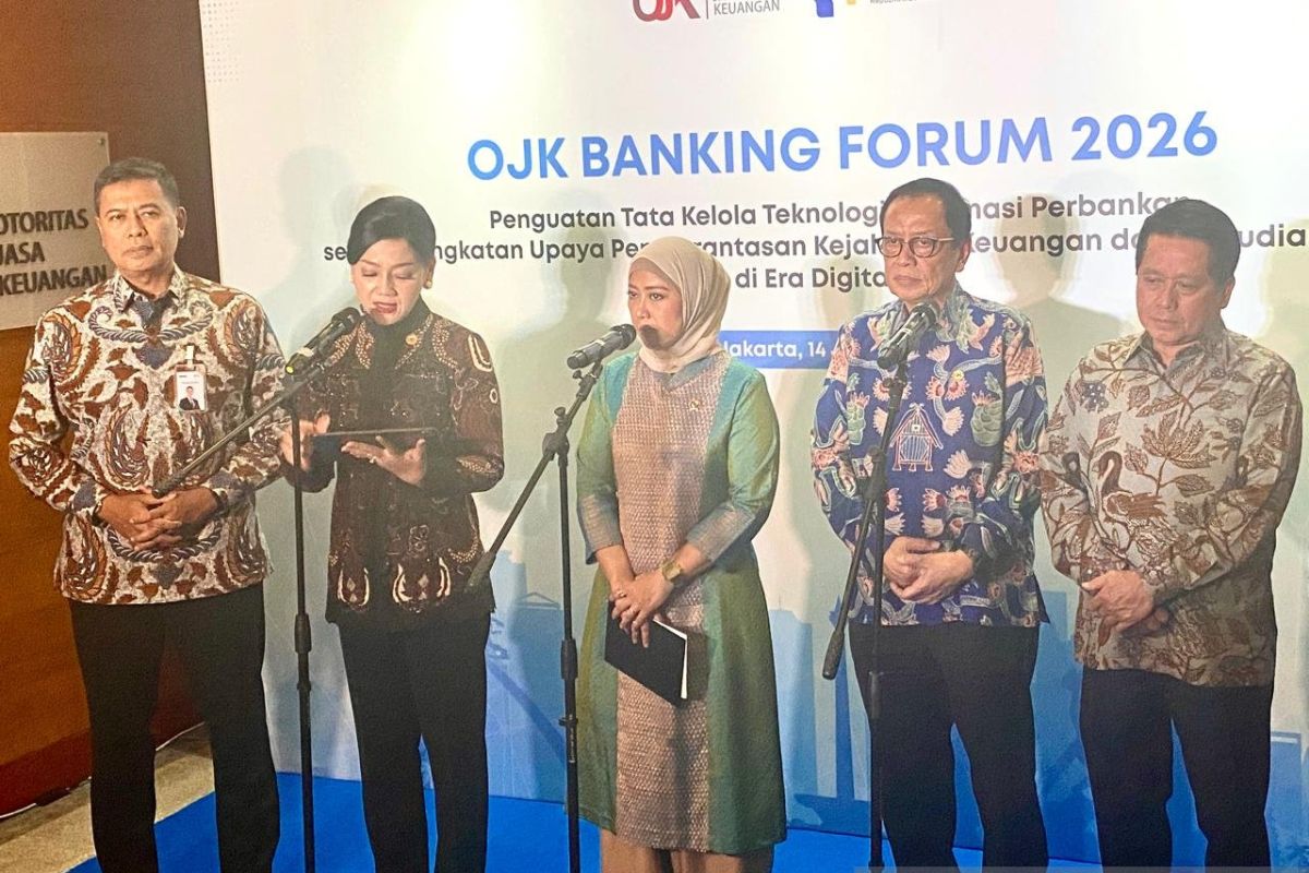 OJK: Bank menutup hubungan usaha dengan 51,2 ribu nasabah karena judol