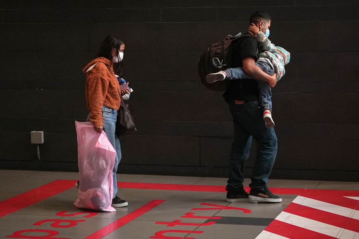 Presiden Kolombia umumkan deportasi massal migran tanpa dokumen