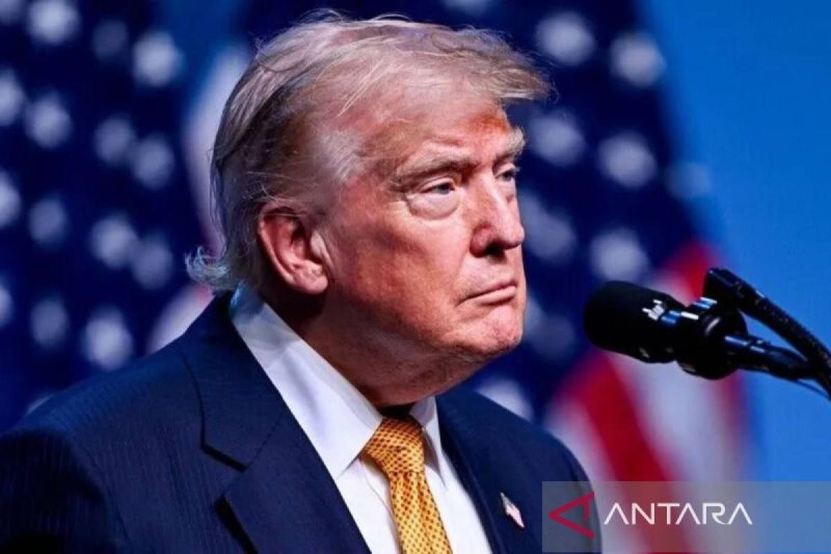 Trump perketat aturan kewarganegaraan berdasarkan tempat kelahiran