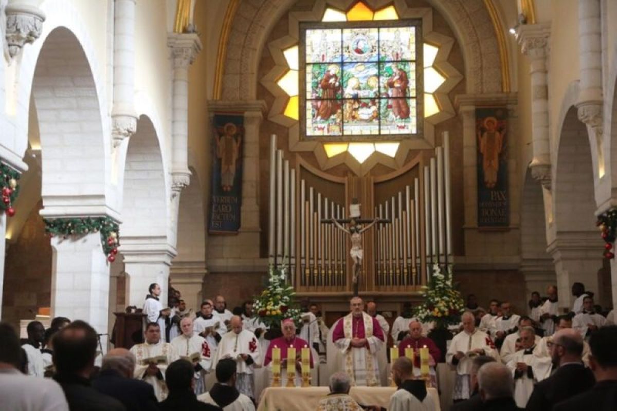 Gereja Yerusalem mengecam serangan teroris di gereja Yordania