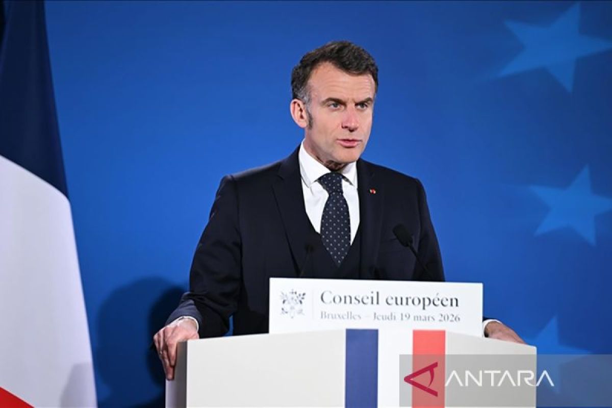 Macron: Prancis hadapi titik balik setelah aksi teror di Paris