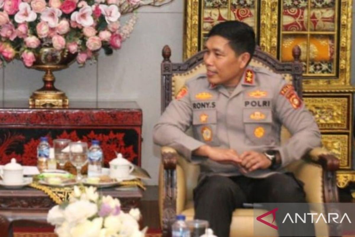 Polda Sumsel bagikan WA pribadi kapolda dan 18 kapolres